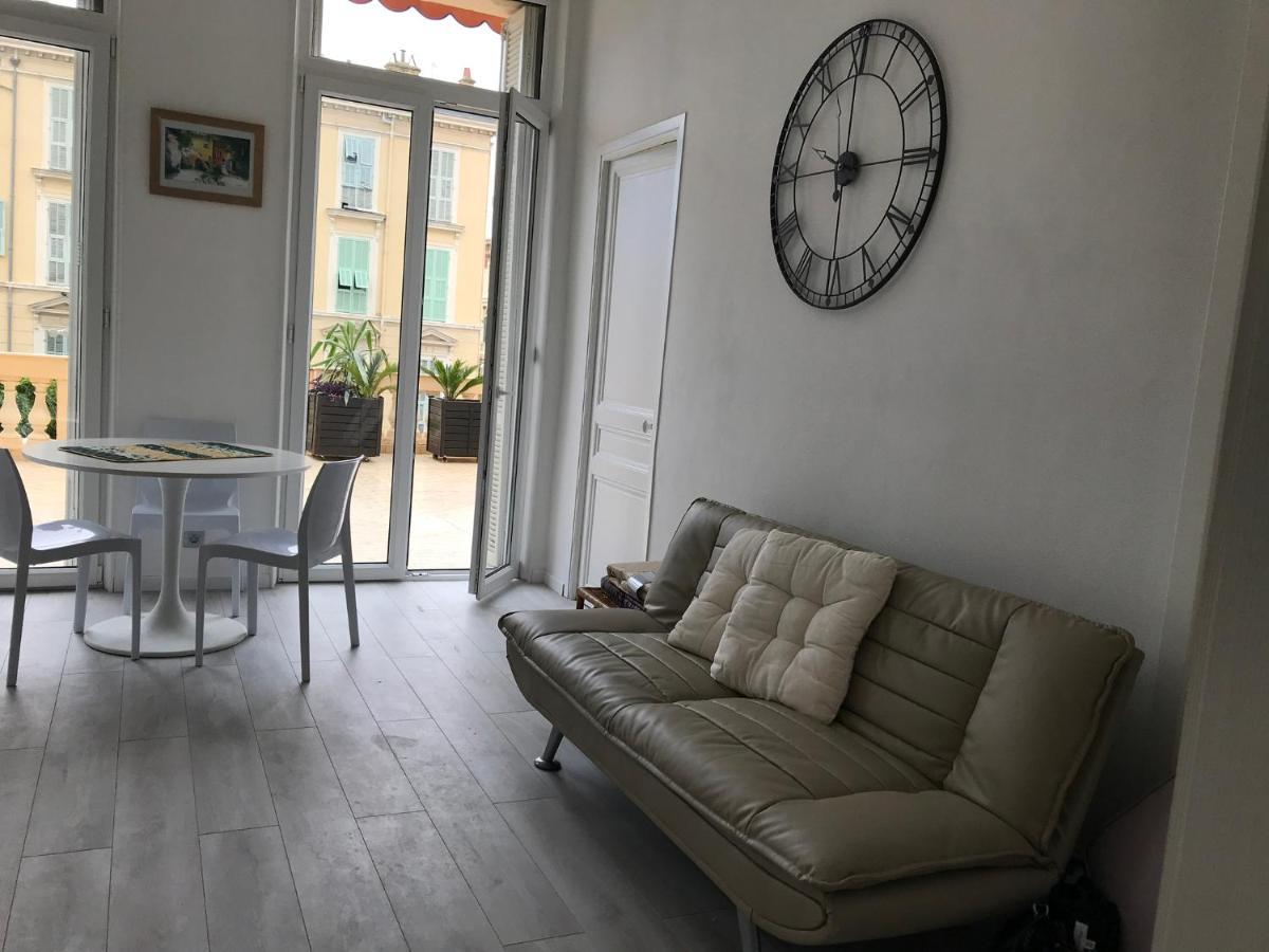 Appartement Terrasse Dans Palace Centre Ville 멍똥 외부 사진