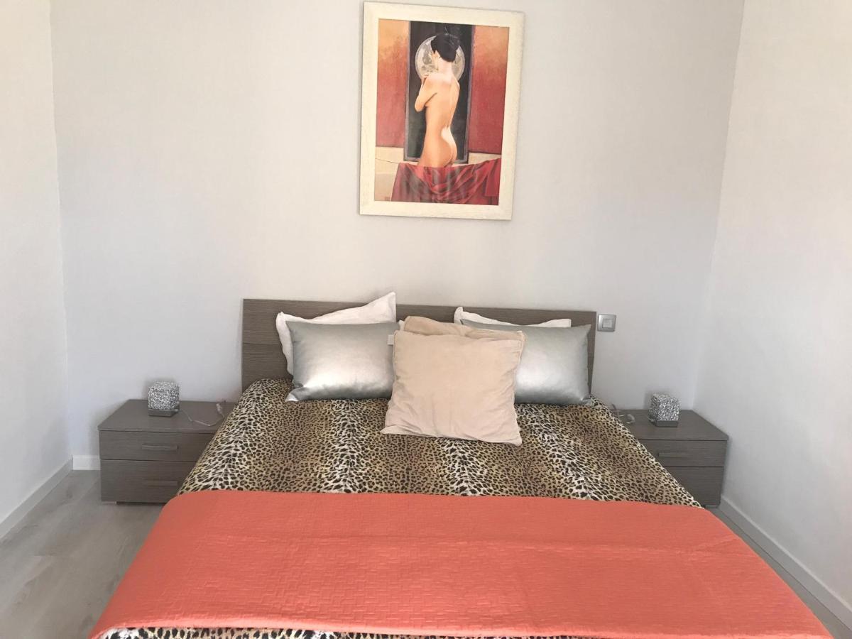 Appartement Terrasse Dans Palace Centre Ville 멍똥 외부 사진