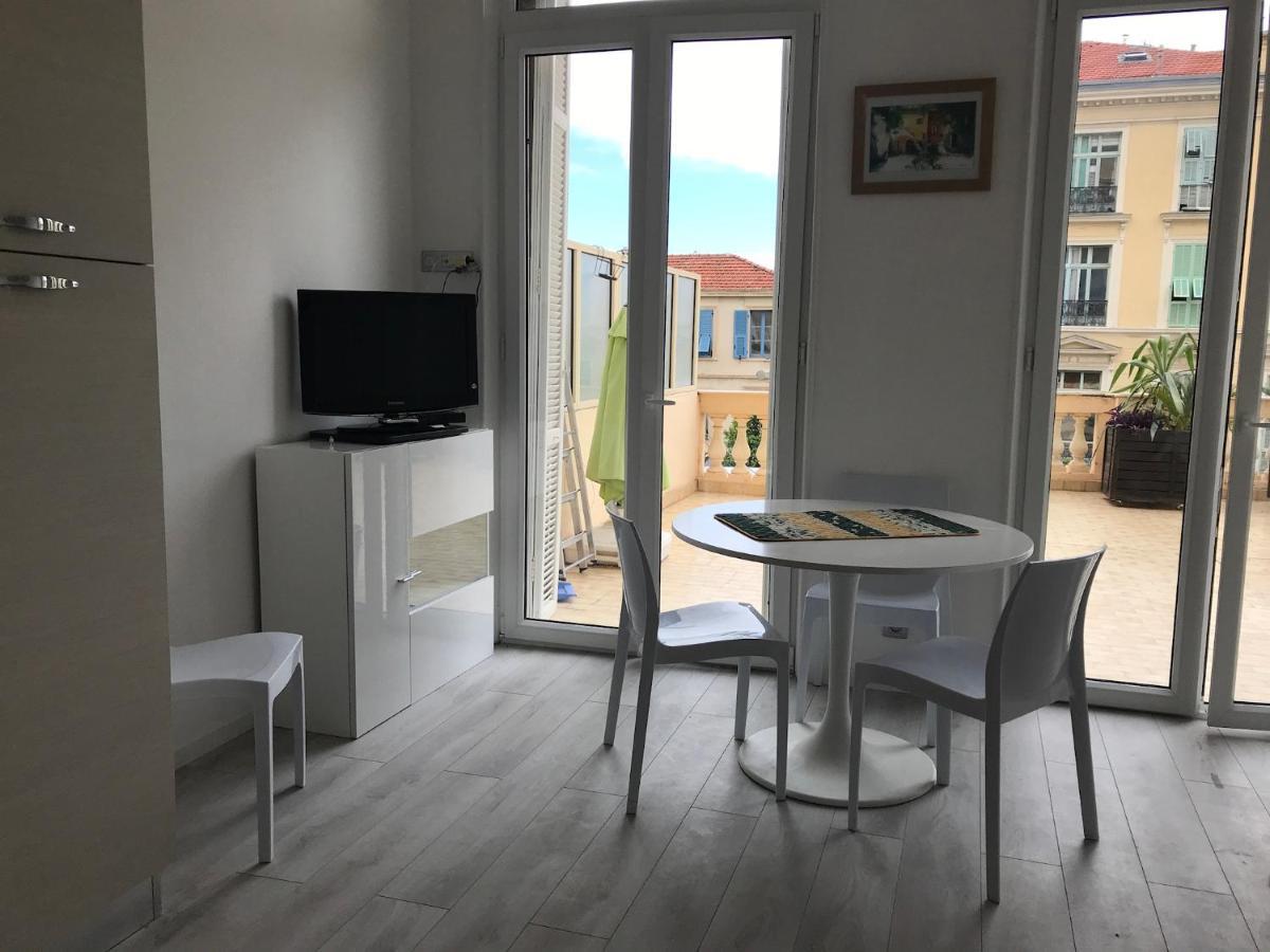 Appartement Terrasse Dans Palace Centre Ville 멍똥 외부 사진